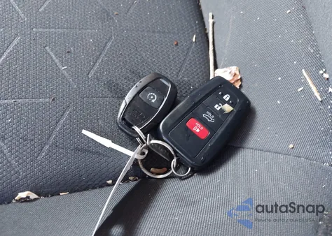 2022 Toyota Rav4 Xle from USA, damaged, VIN 2T3P1RFV2NW274693